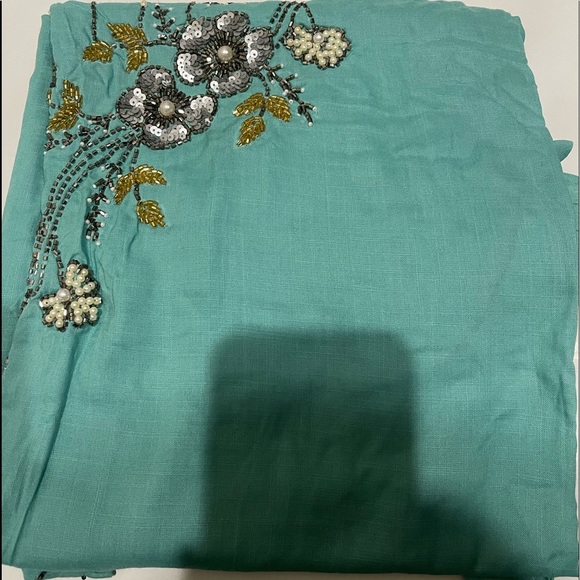 Indian Kurta Suit with Pajami - Picture 2 of 4